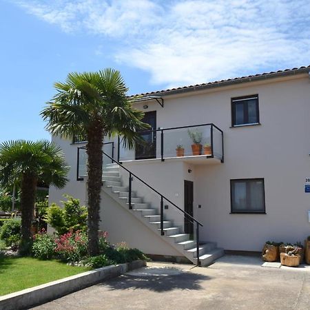 Apartments Aki Malinska Exterior photo